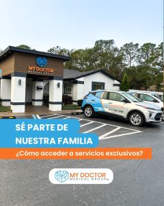 Fachada de la clínica My Doctor Medical Group con un automóvil de la empresa estacionado